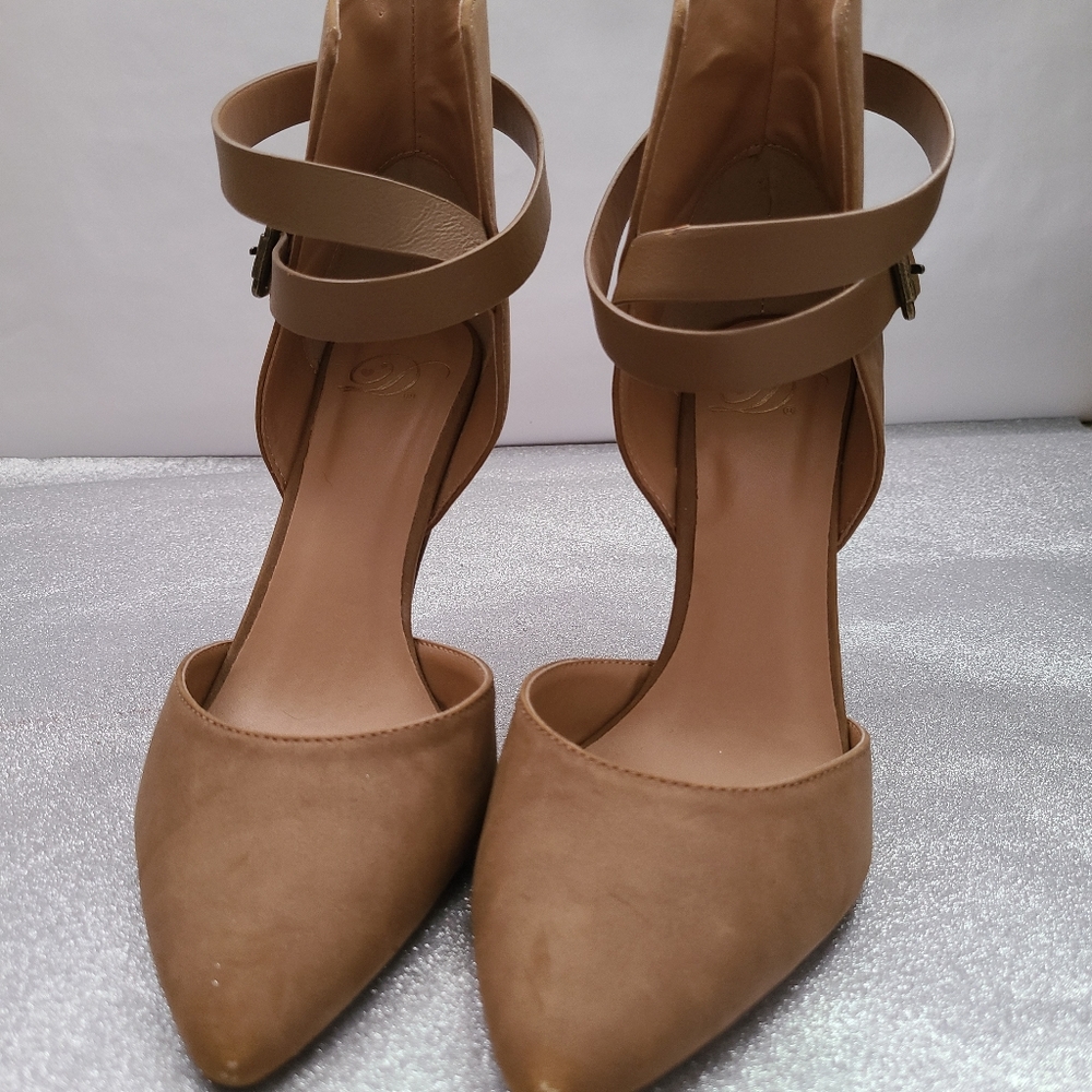 D shoes - Picture 9 of 12